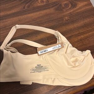 SKIMS Women's Cream Bralette